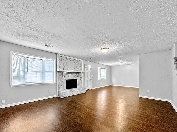9289 Forest Knoll Dr, Jonesboro, GA 30238 | Zillow