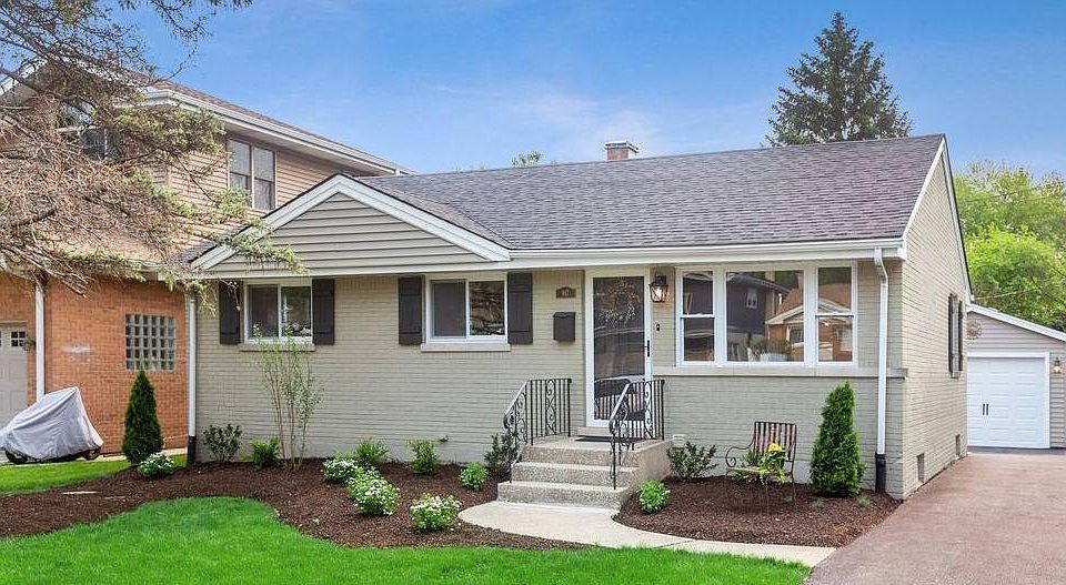1st image of 920 Wayne Ave