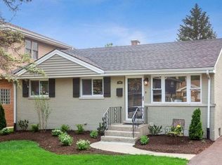 920 Wayne Ave, Deerfield, IL 60015