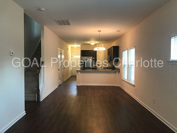 4th image of 219 Jimmy Love Ln