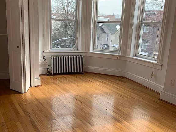 4th image of 78 E 4th St #3L