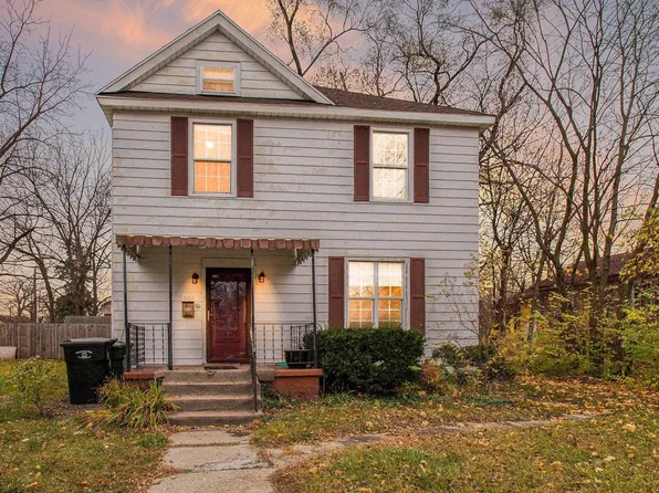904 Harrison Ave, South Bend, IN 46616