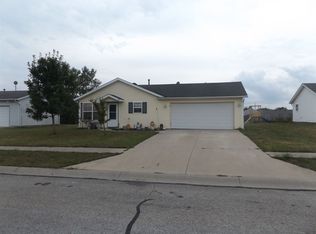 878 S Redstone Ct, Columbia City, IN 46725