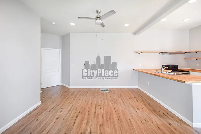 399 N Main St #2 — Photo 5