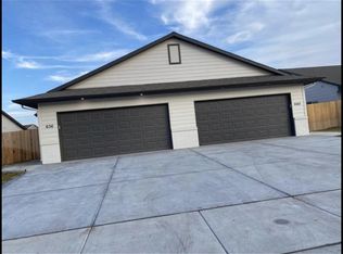 640 E Martens Dr, Goddard, KS 67052