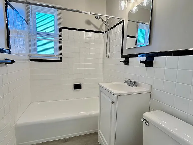 810 Longfellow Street NW — Photo 7