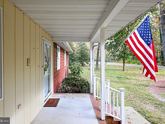 4th image of 25560 Brookside Dr
