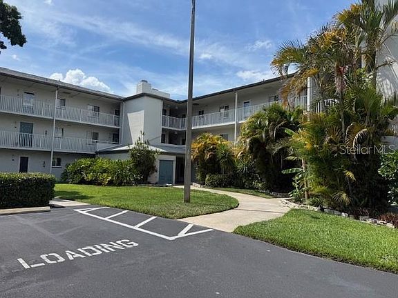 3rd image of 2737 Enterprise Rd E APT 152