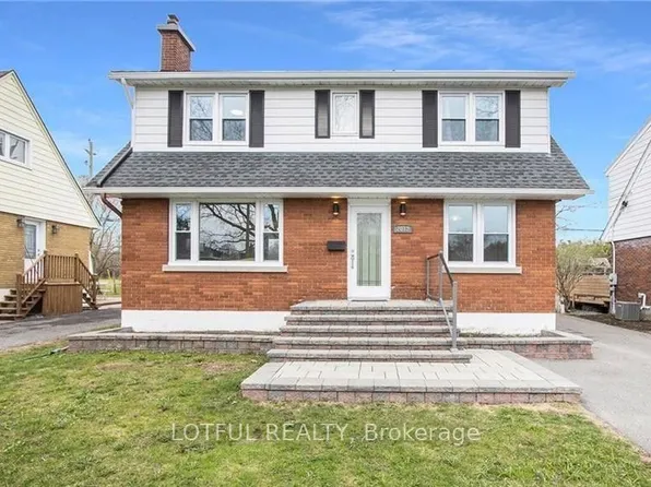 2012 Dorval Ave, Ottawa, ON K1G 2N8