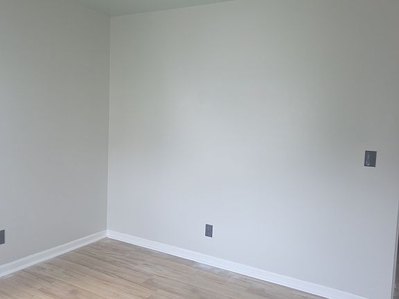 5th image of 889 County St #3