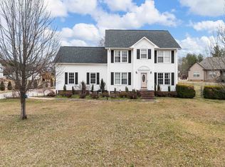 310 Shallowford Dr, Boiling Springs, SC 29316