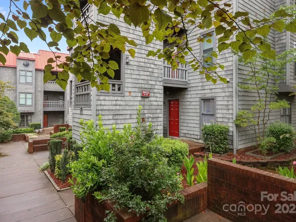 9033 J M Keynes Dr Unit 41, Charlotte, NC 28262