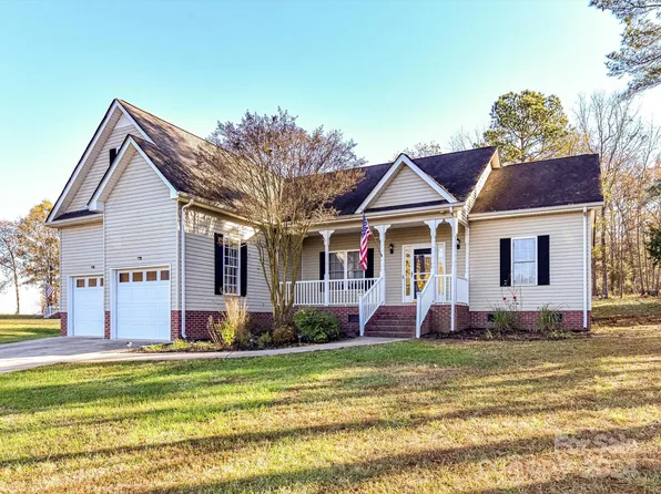 827 Hathcock Glen Dr, Oakboro, NC 28129