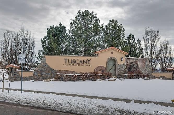 1st image of 805 Lucca Dr