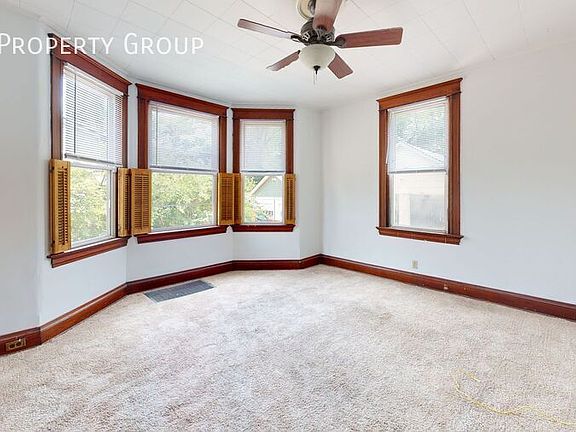5th image of 3018 Marshall Ave