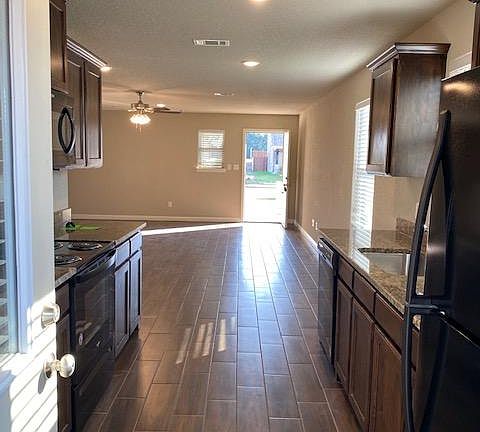 4th image of 706-706 Rolling Terrace Cir