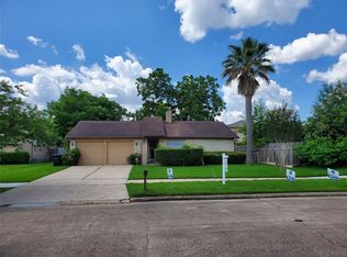 8423 Coastway Ln, Houston, TX 77075