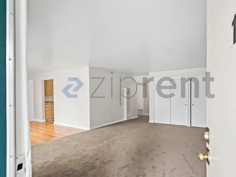 1883 Robin Ln #1 — Photo 4
