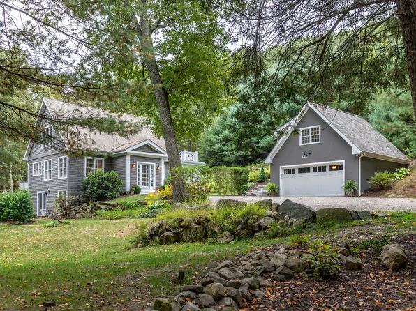27 Mine Hill Road, Roxbury, CT 06783