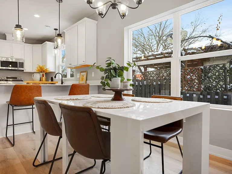 Available 07/01! New Build 4 bed 3 Bath in Hopkins! — Photo 17