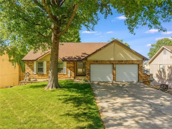 3200 NE 71st St, Kansas City, MO 64119