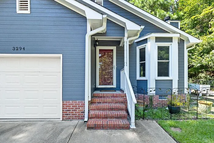 3 bed, 2.0 bath, 1194 sqft, $1,550 — Photo 4
