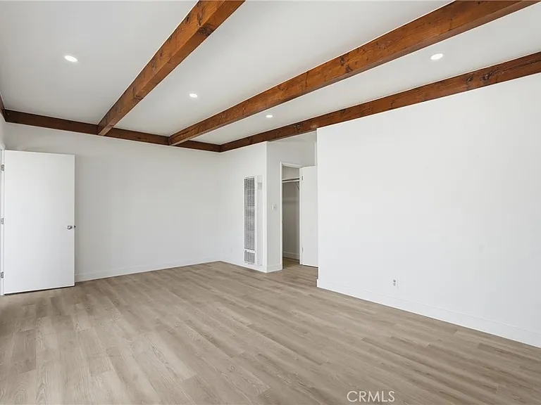1700 Voorhees Ave — Photo 11