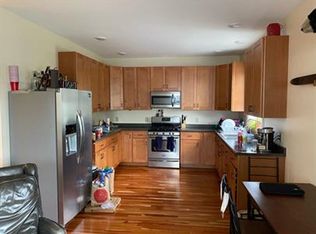 92-94 Hyde St, Burlington, VT 05401