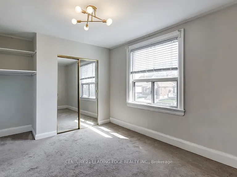 26 Grandville Ave — Photo 17