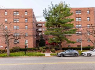 130 Orient Way APT 3D, Rutherford, NJ 07070