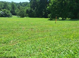 Chicken Farm Rd, Clarksburg, WV 26301