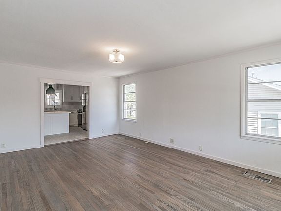 4th image of 3636 Washburn Ave