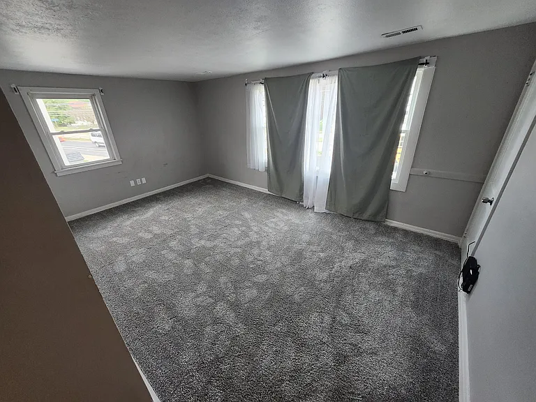 710 N Mallory St #B — Photo 3