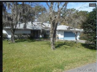 69 Sycamore Cir, Homosassa, FL 34446