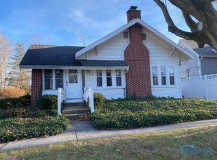 530 Clinton St, Elmore, OH 43416