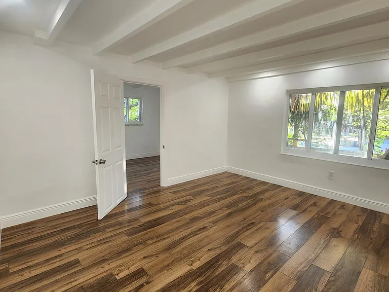 2824 SW 14th St #2 — Photo 8