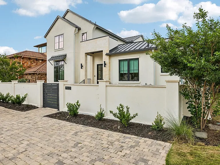 7021 Cielo Azul Pass — Photo 29