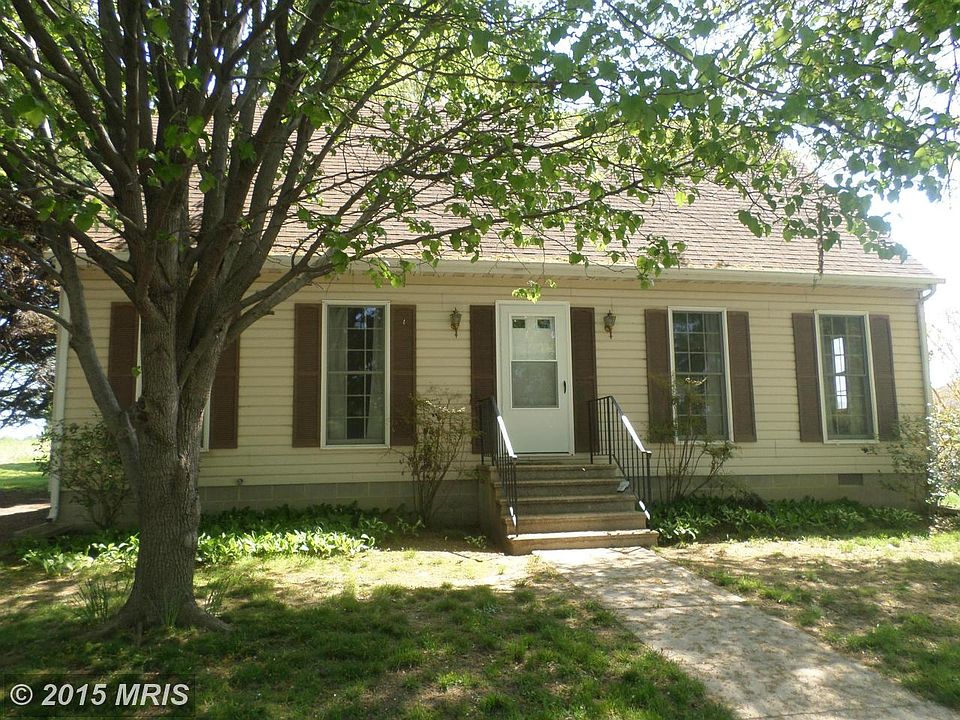 1st image of 102 Armstrong St