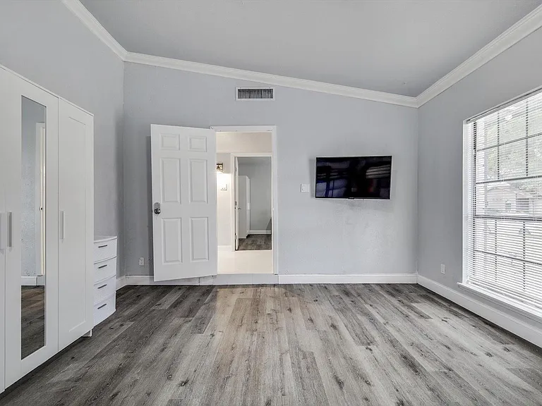 5048 Pemberton Ln — Photo 18