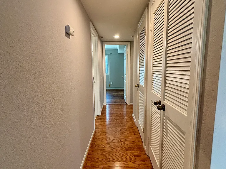 2828 Famosa Blvd #103 — Photo 14