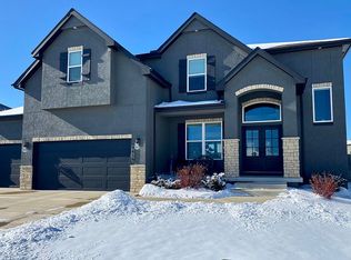 9416 N Jarboe Ct, Kansas City, MO 64155