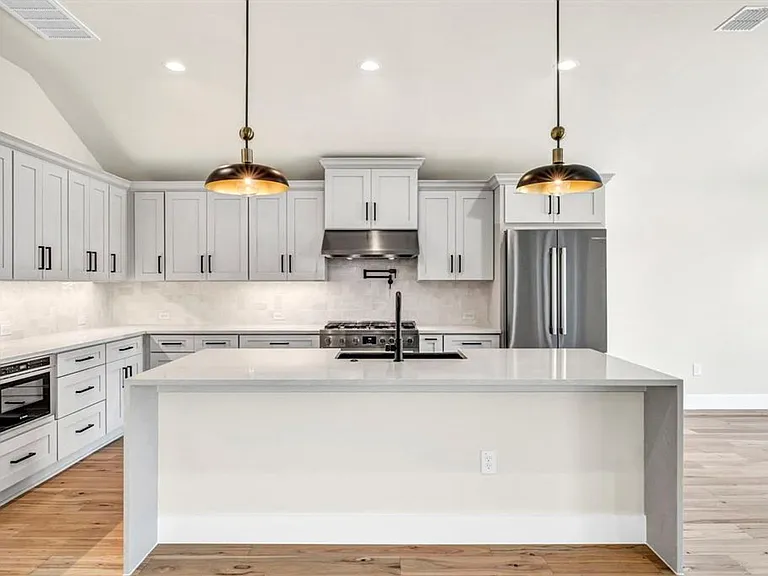 8209 Polar Dr — Photo 7