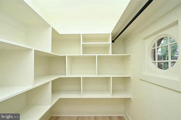 4702 Forestdale Dr — Photo 24