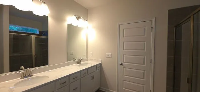 523 Grover St — Photo 10