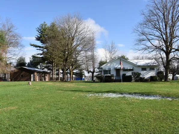 10306 State Highway 285, Conneaut Lake, PA 16316