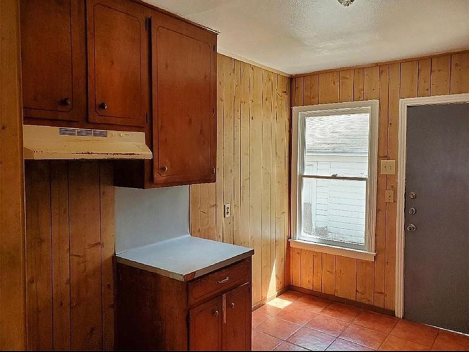 1st image of 5002 Anthony St