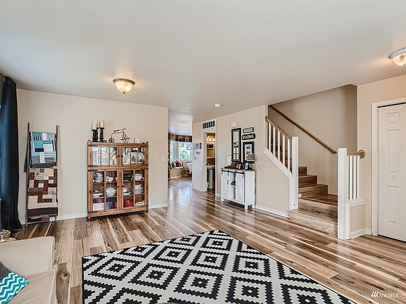 Gorgeous floors, wonderful formal living room to dining room space>
