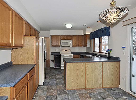 5th image of 2146 N Lake Shore Cir