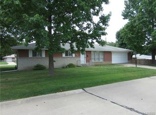 4100 Rain Ridge Ct, Saint Louis, MO 63125