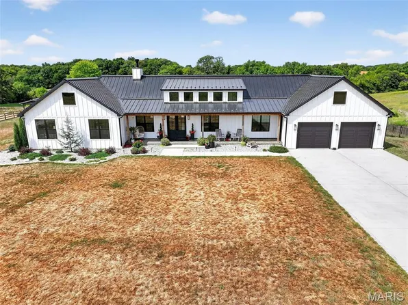 4781 G Rd, Waterloo, IL 62298